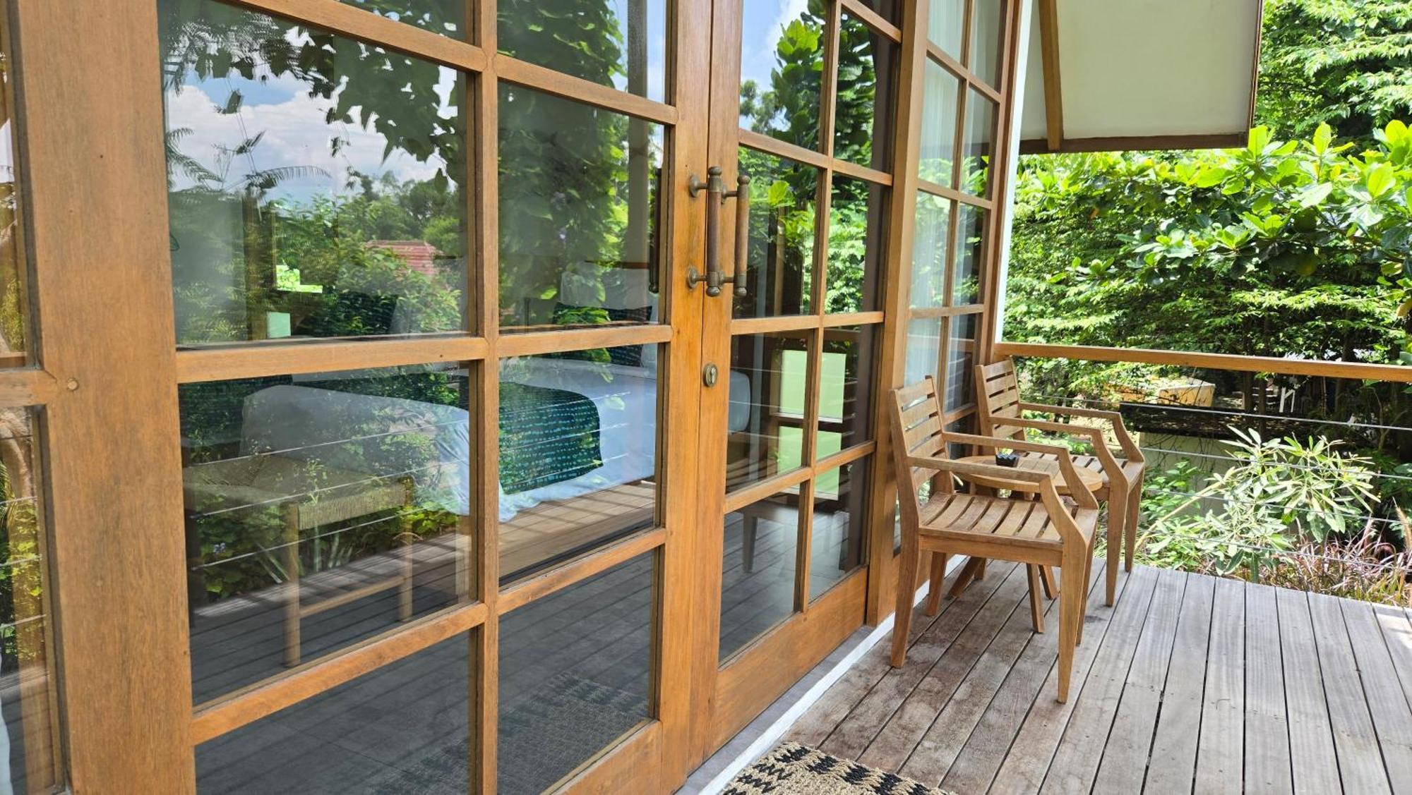 Deep Roots Dive & Yoga Resort Ped Bagian luar foto